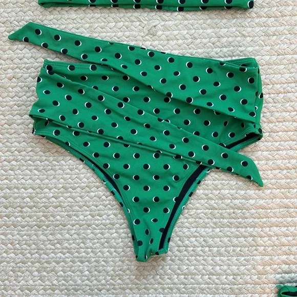 Devon Windsor Swimsuit Set - Picture 4 of 7